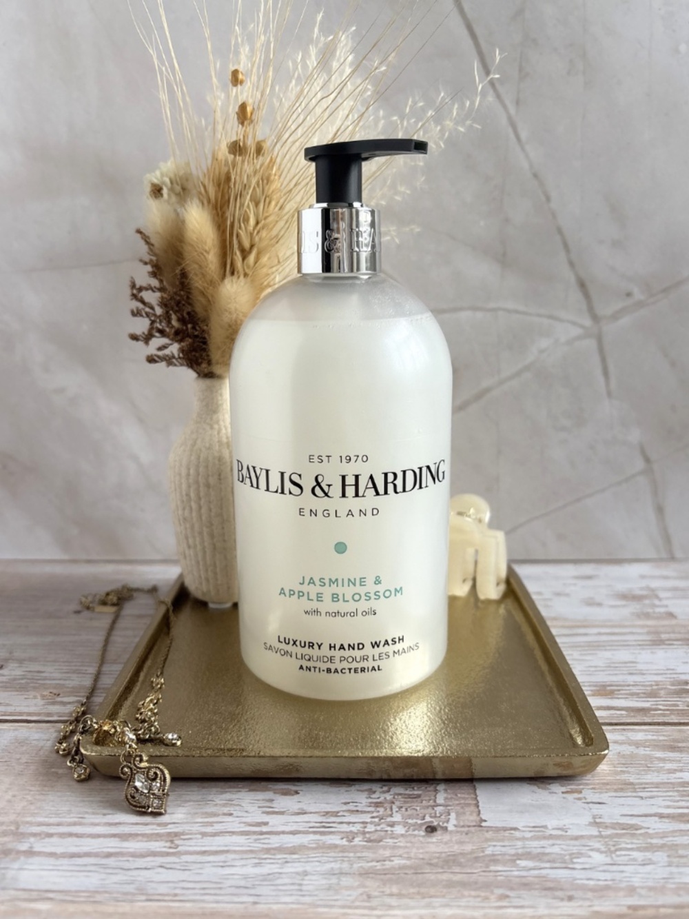 Baylis & Harding England Jasmine & Apple Blossom Luxury Liquid Hand Wash